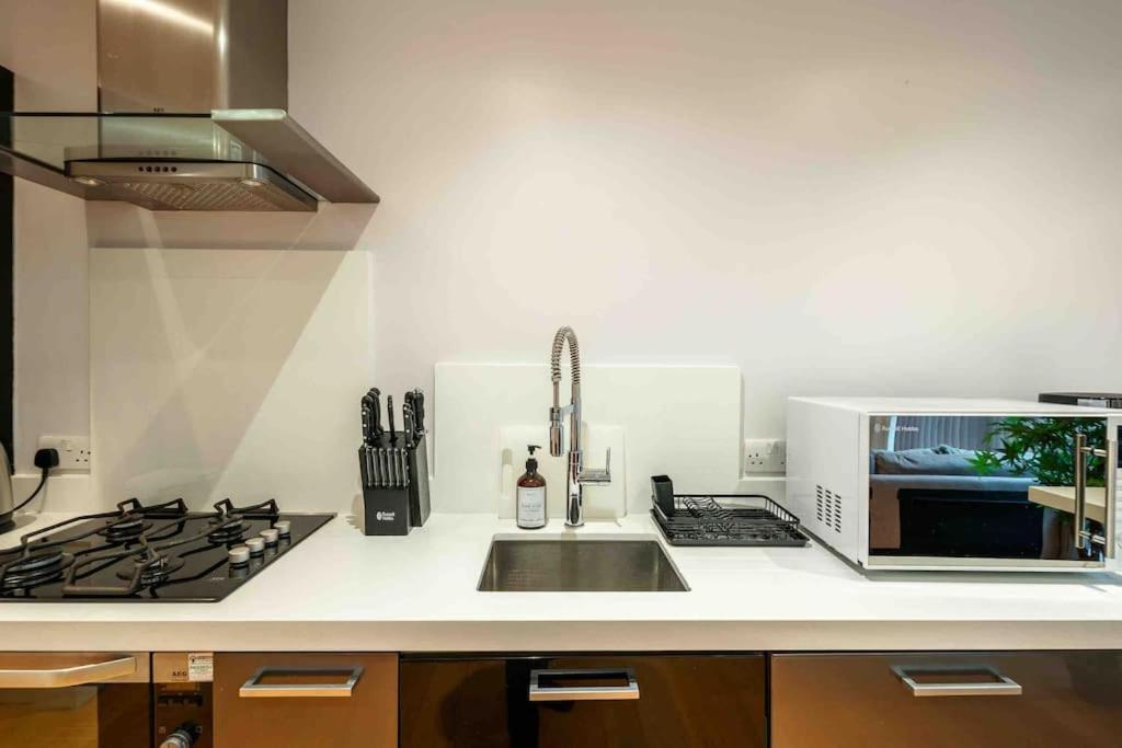 Sweet 3Brs House Close To Oxford & Soho Londra Exterior foto