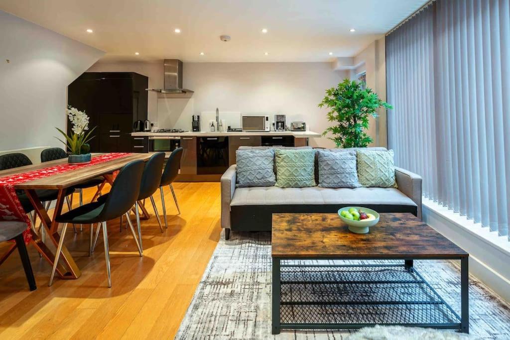 Sweet 3Brs House Close To Oxford & Soho Londra Exterior foto