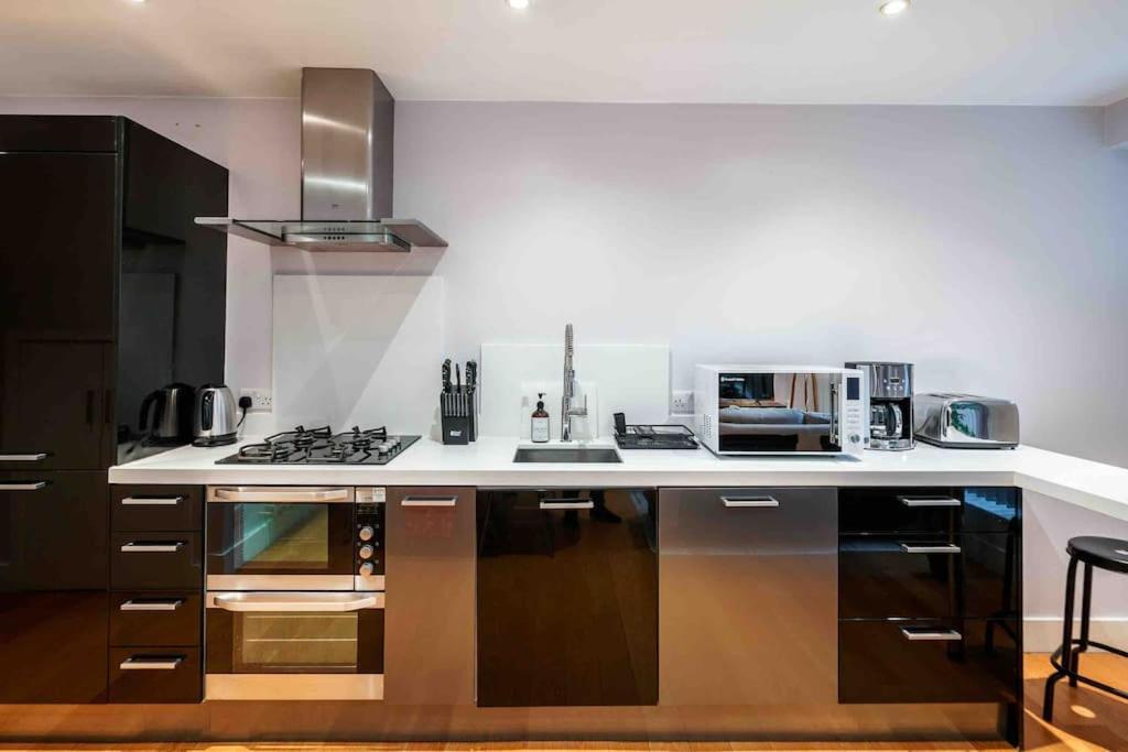 Sweet 3Brs House Close To Oxford & Soho Londra Exterior foto
