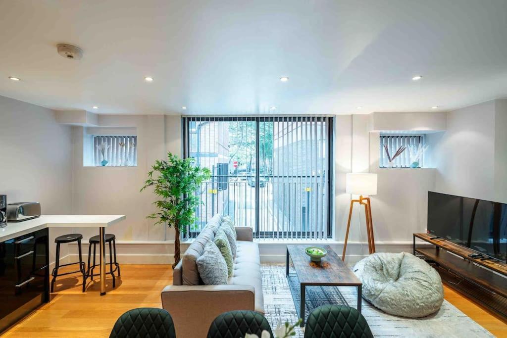 Sweet 3Brs House Close To Oxford & Soho Londra Exterior foto